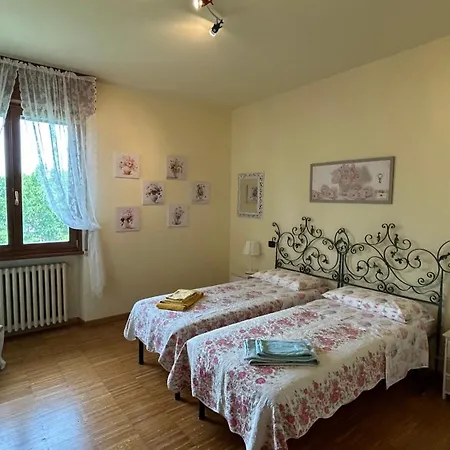 Lorenzini Apartament *